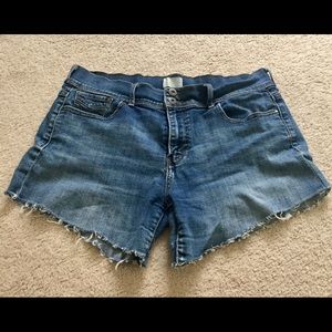 Vintage Levi’s Cutoff Ladies Jean Shorts Sz 14